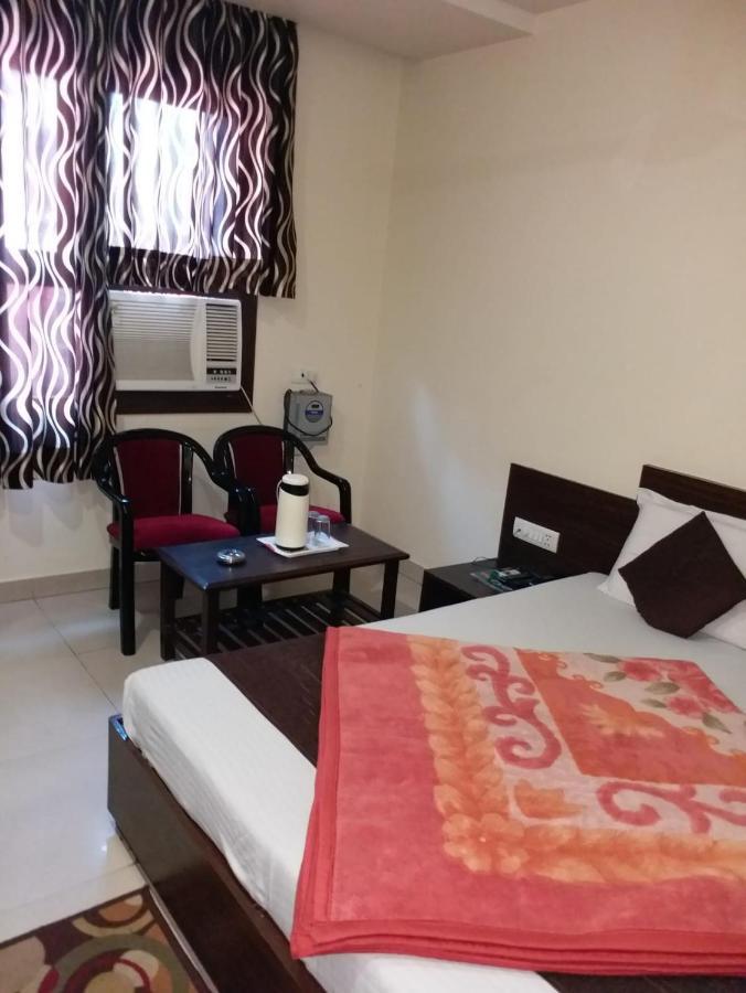 Hotel Abhinandan Inn Divisione di Divisione di Jaipur Esterno foto