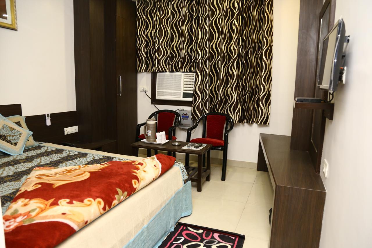 Hotel Abhinandan Inn Divisione di Divisione di Jaipur Esterno foto